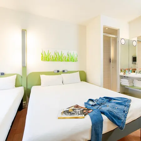 Ibis Budget Stare Отель *